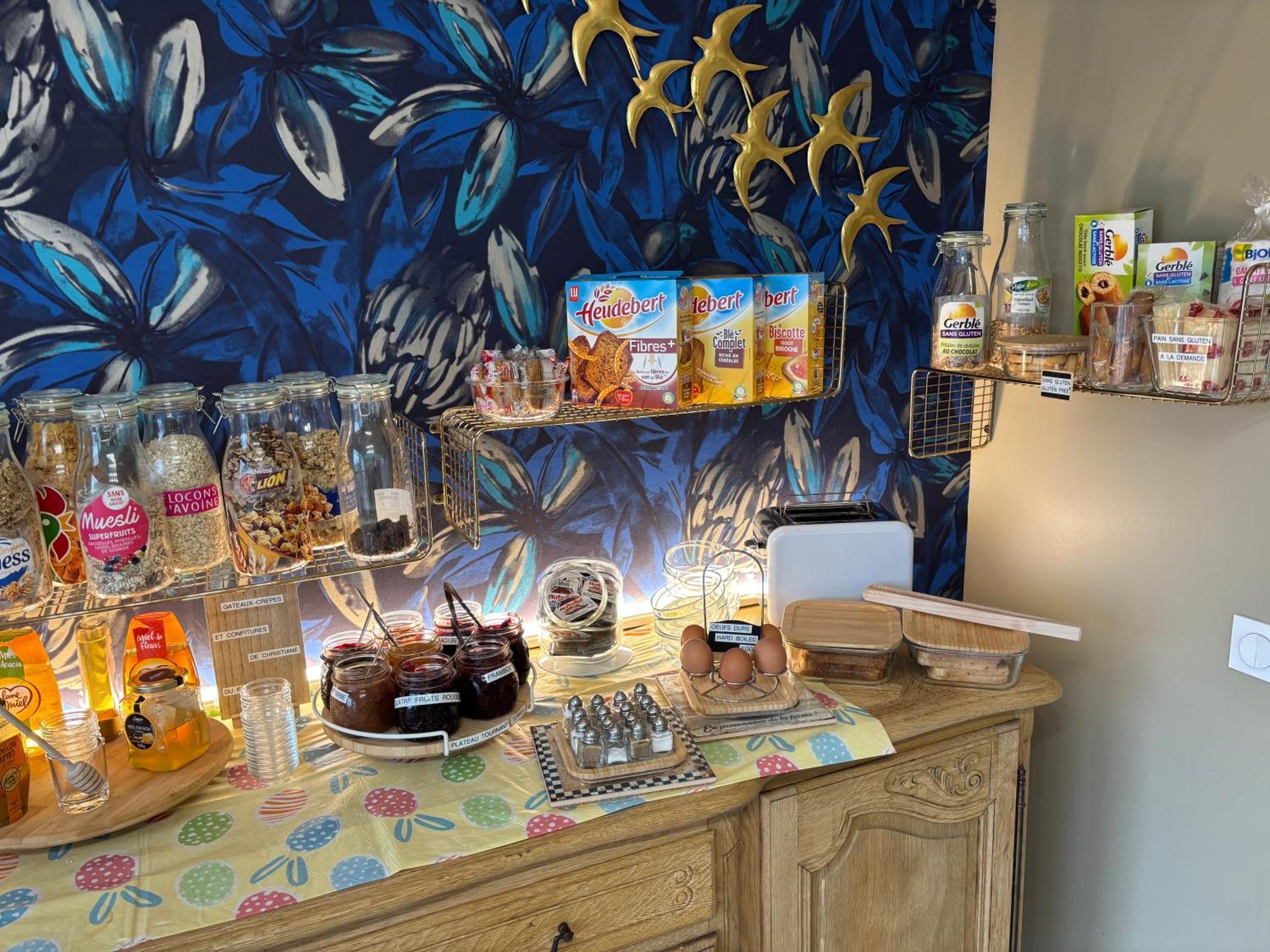 Contact Hotel - Motel Les Bleuets & Spa La Riviere-Saint-Sauveur Bagian luar foto