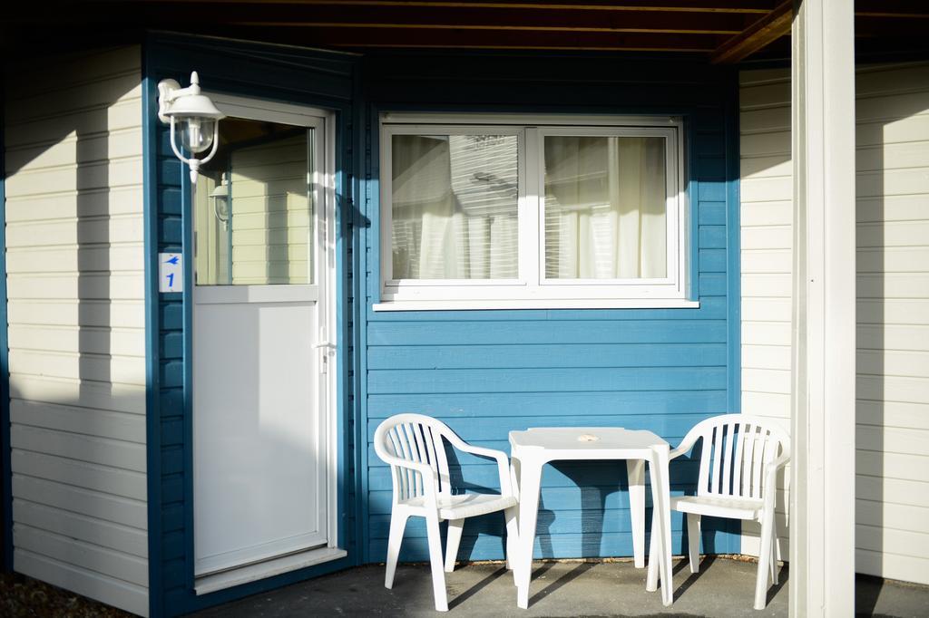 Contact Hotel - Motel Les Bleuets & Spa La Riviere-Saint-Sauveur Bagian luar foto