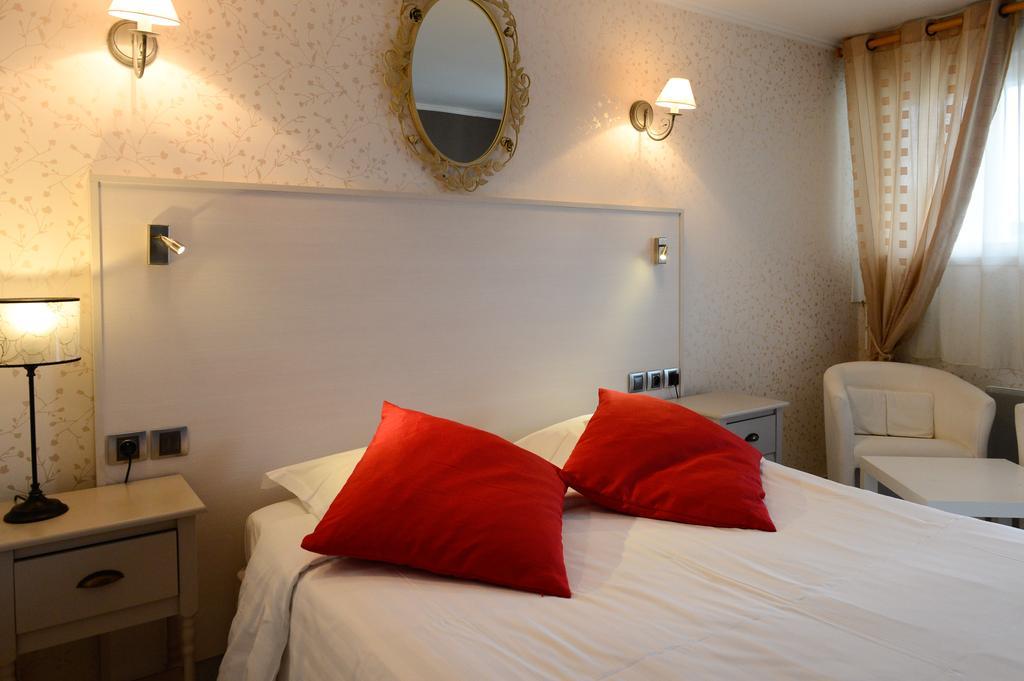 Contact Hotel - Motel Les Bleuets Honfleur Bagian luar foto