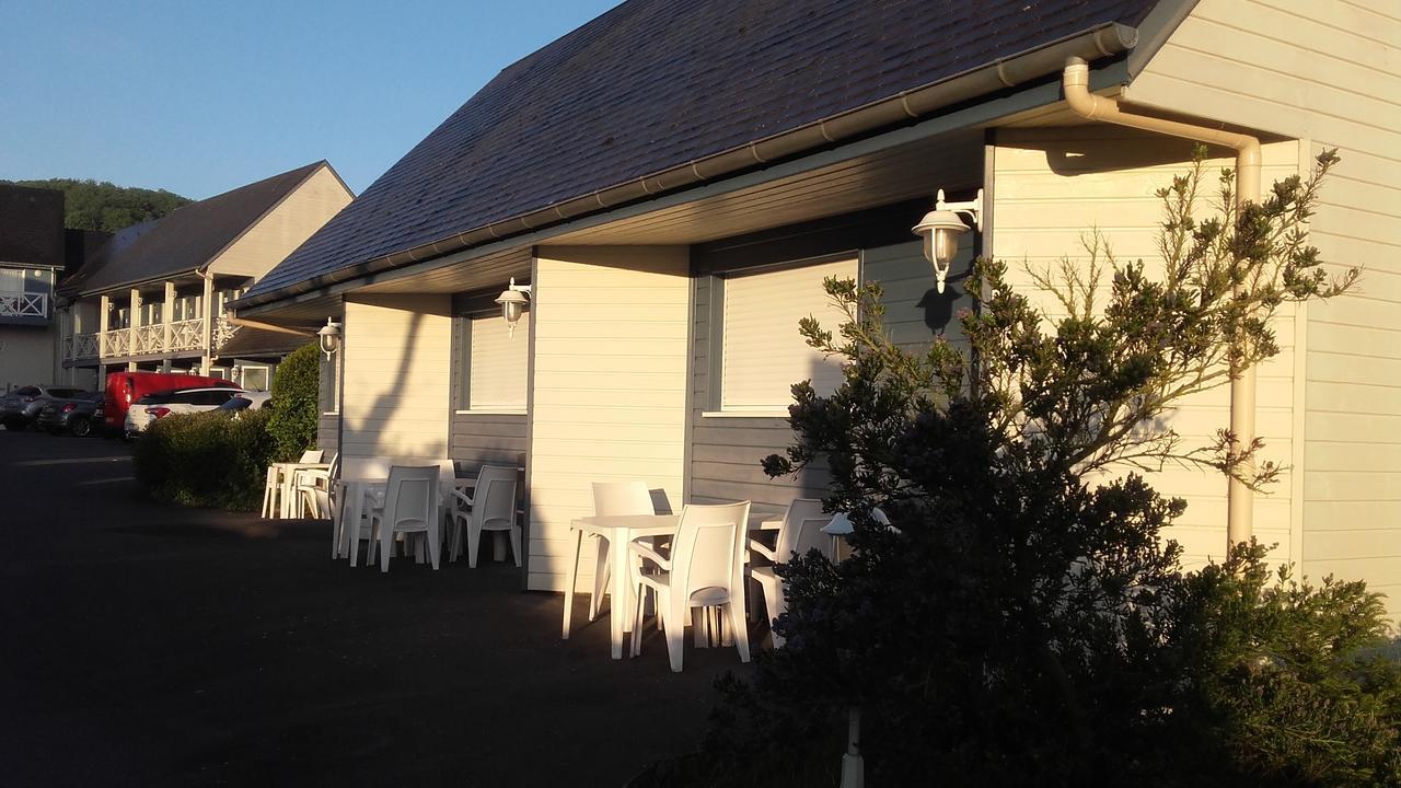 Contact Hotel - Motel Les Bleuets & Spa La Riviere-Saint-Sauveur Bagian luar foto